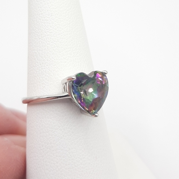 Mystic Quartz Heart Cut Ring Vivid Rainbow Colors Valentine's New - Picture 5 of 8